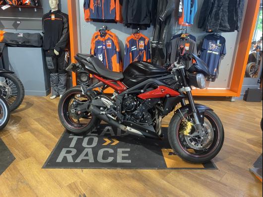 photo-annonce-triumph-street-triple-675-r_683aafc9d0997469704109.jpg
