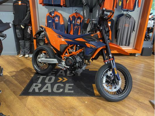 KTM 690 SMC R