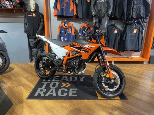 KTM 125 SMC-R